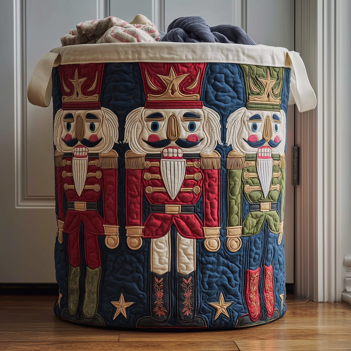 Nutcracker Soldier Quilted Laundry Basket GFTONT2648