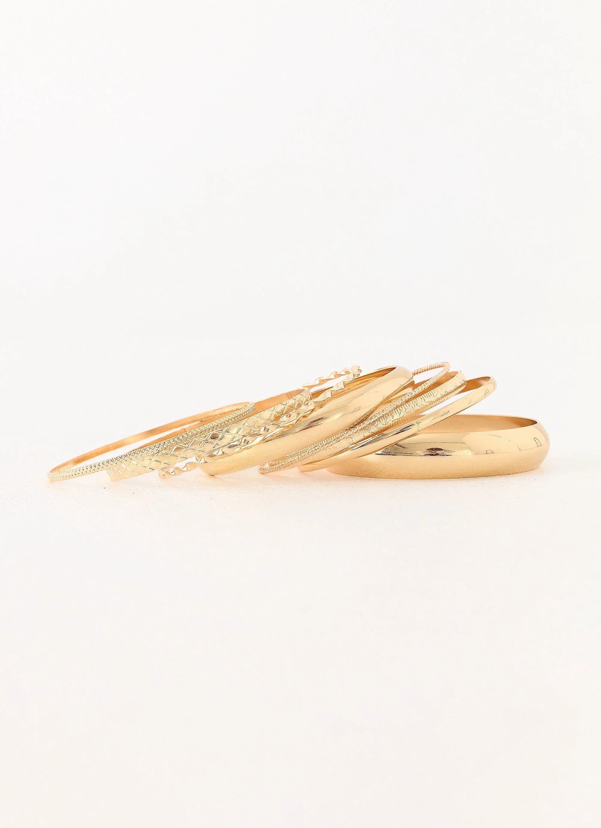 Villa Vibe Bangles - Gold