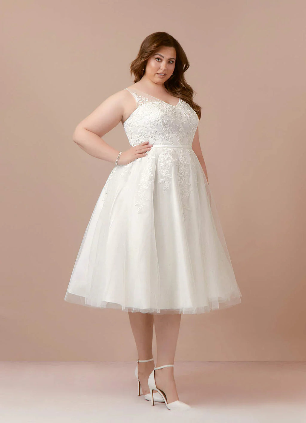 Diamond White A-Line V-Neck lace Satin Dress