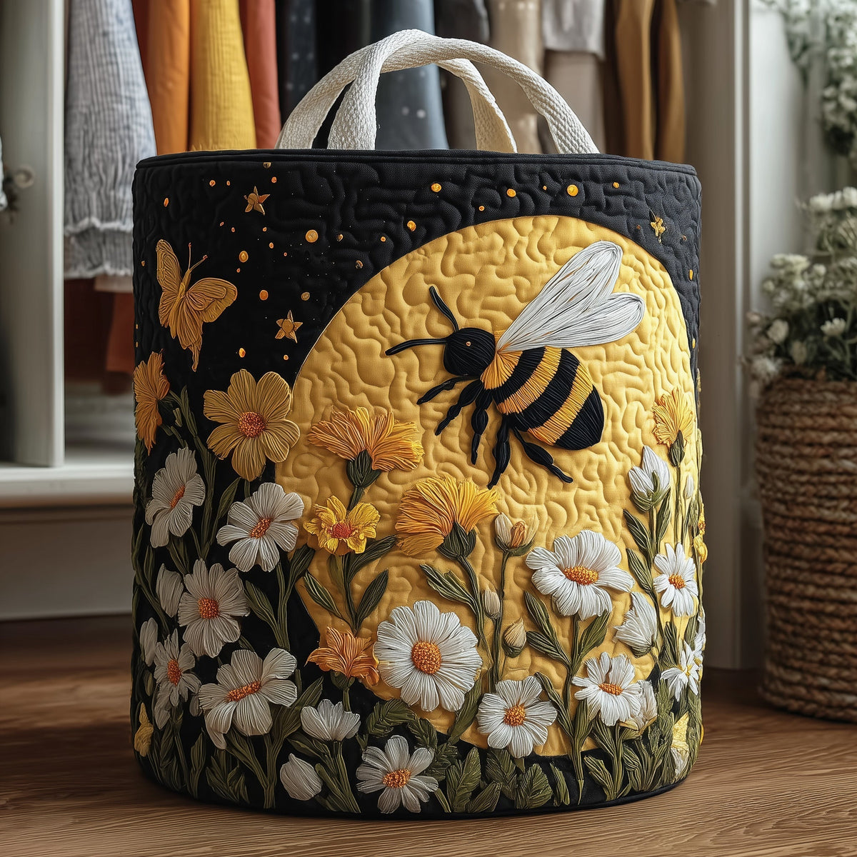 Moonlit Bee Quilted Laundry Basket GFTONT2688