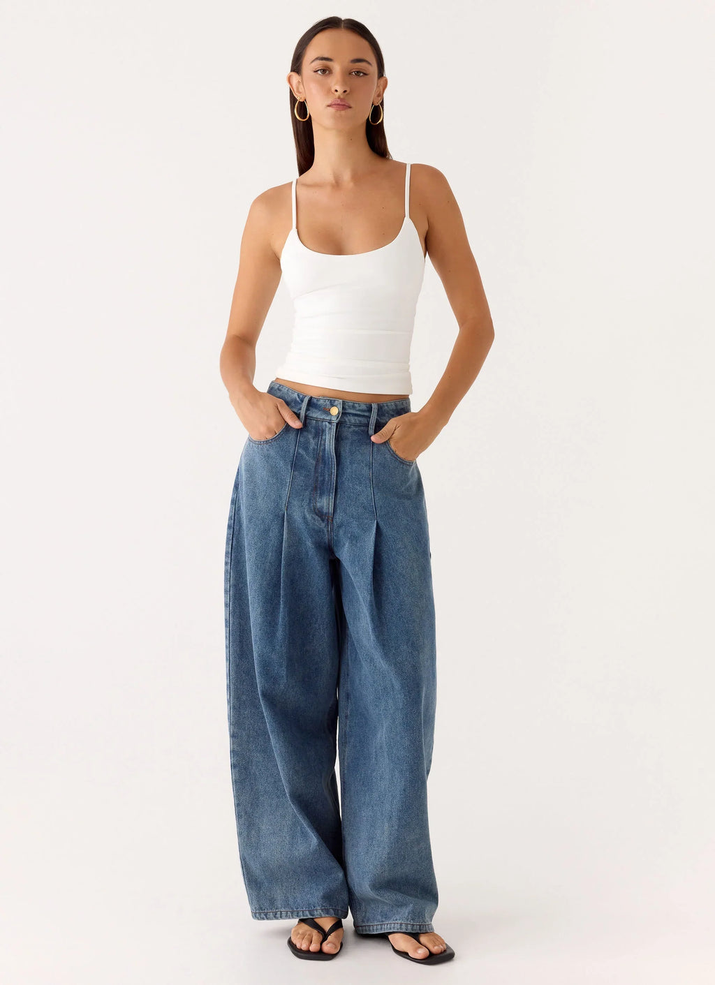 Zayn Pleated Denim Jeans - Light Wash Blue
